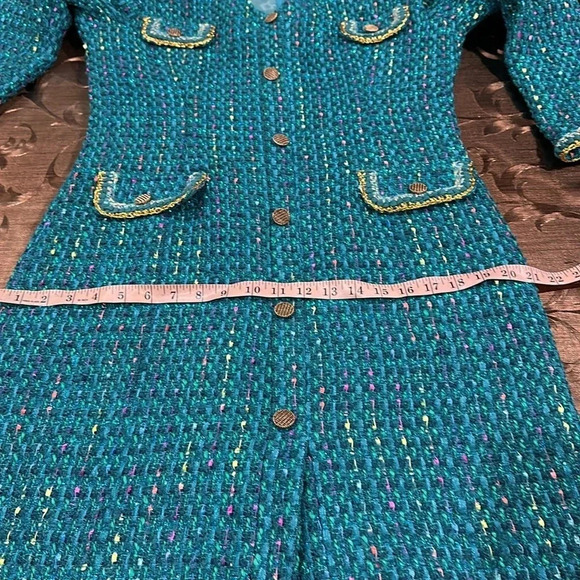 Elegant  Tweed dress - Picture 10 of 13